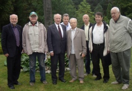LŽS senjorai Marijampolyje. Trečias iš kairės - Lietuvių švietimo draugijos „Rytas“ pirmininkas Algimantas Masaitis. Alfonso Kairio nuotrauka LŽS senjorai Marijampolyje. Trečias iš kairės - Lietuvių švietimo draugijos „Rytas“ pirmininkas Algimantas Masaitis. Alfonso Kairio nuotrauka